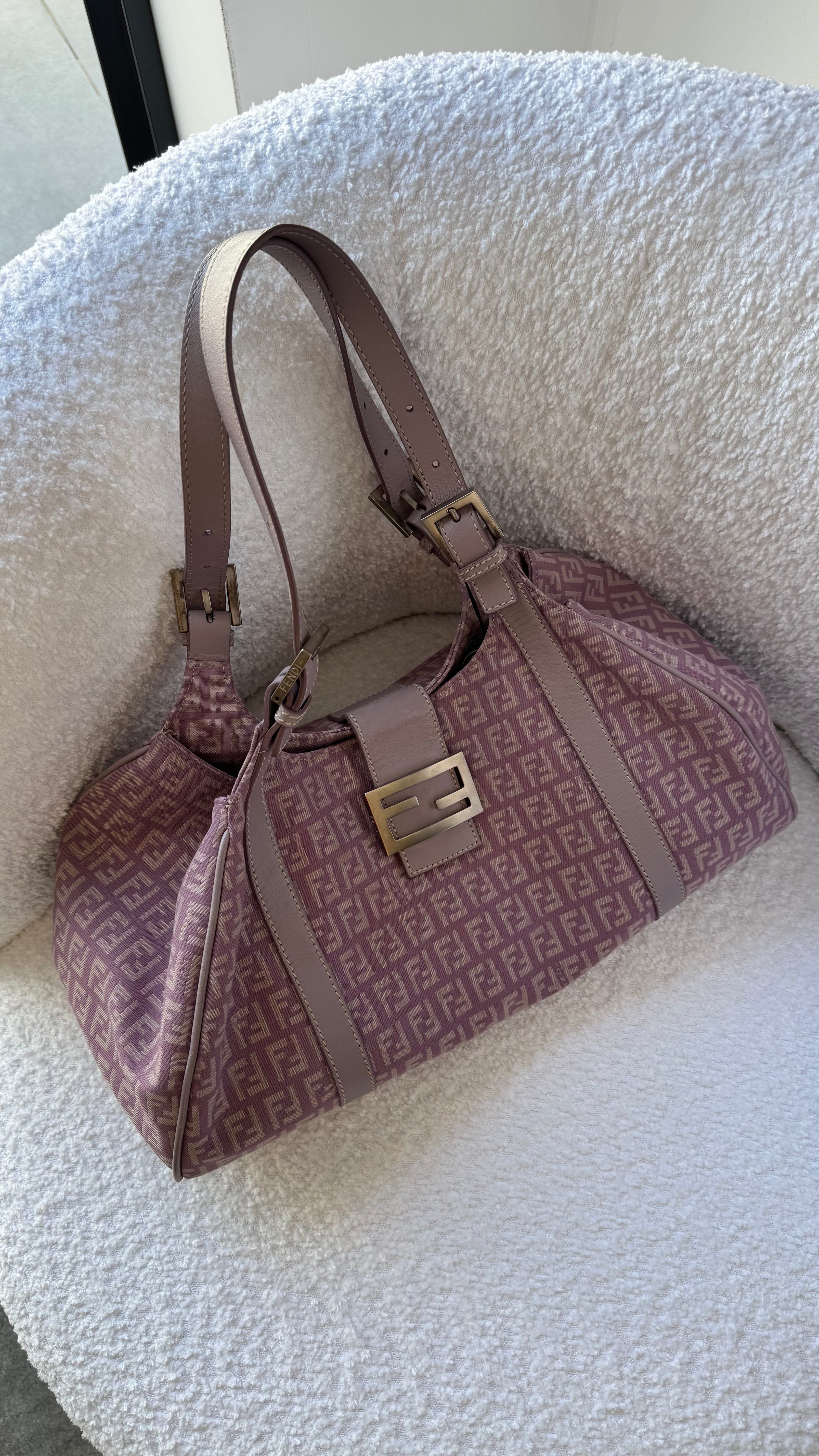 FENDI ZUCCHINO Y2K SHOULDER BAG BABY PINK