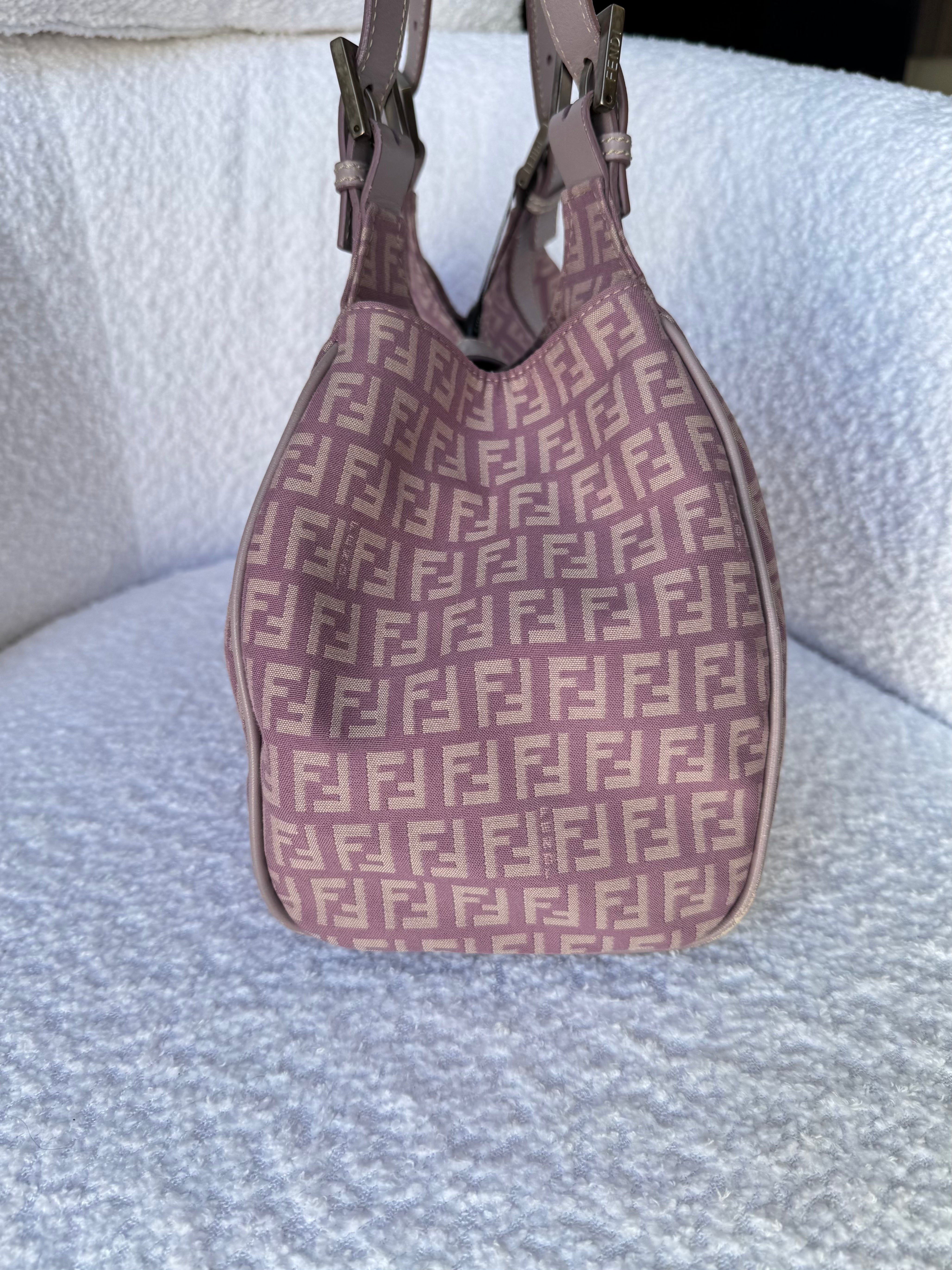 FENDI ZUCCHINO Y2K SHOULDER BAG BABY PINK