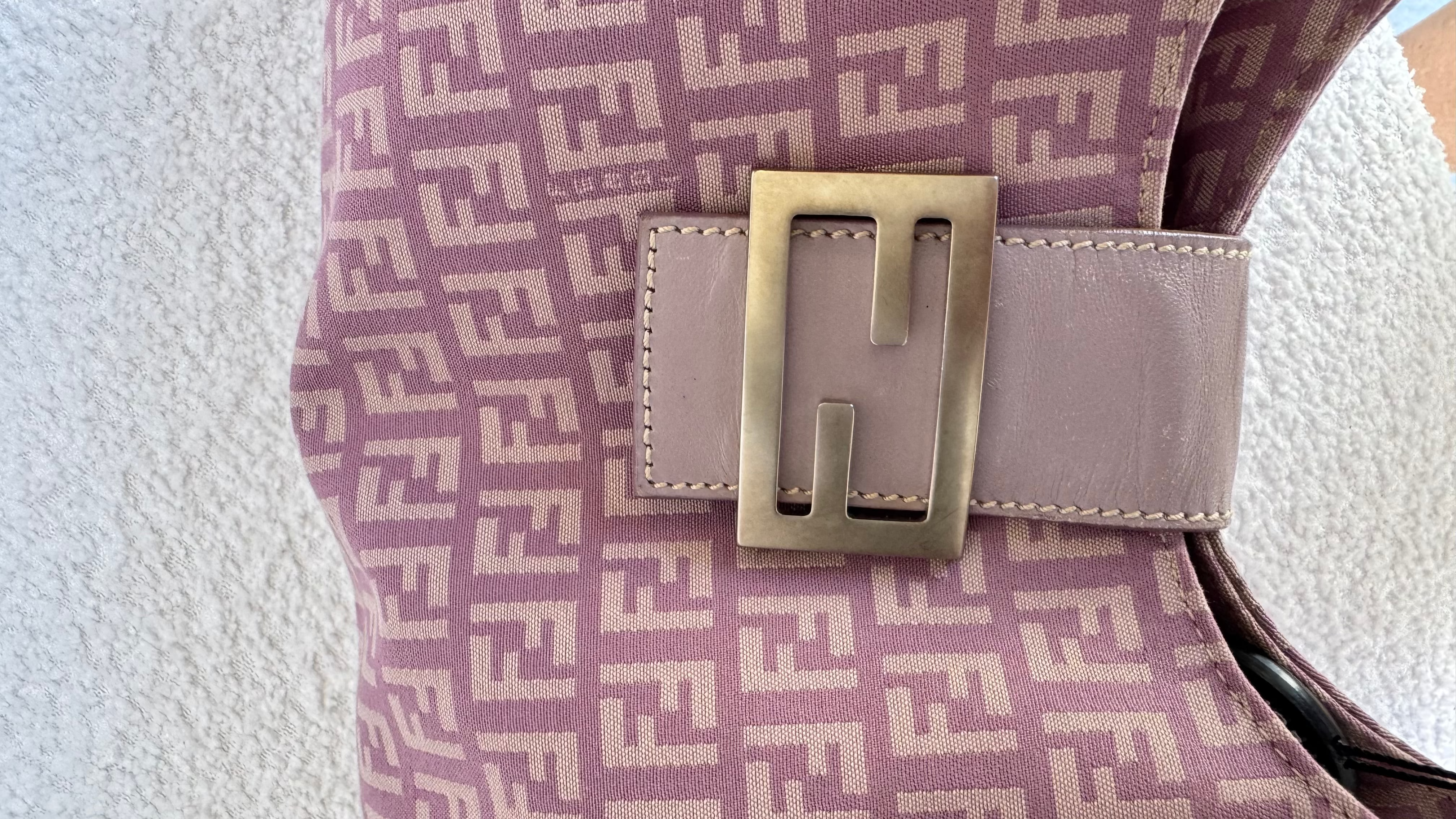 FENDI ZUCCHINO Y2K SHOULDER BAG BABY PINK