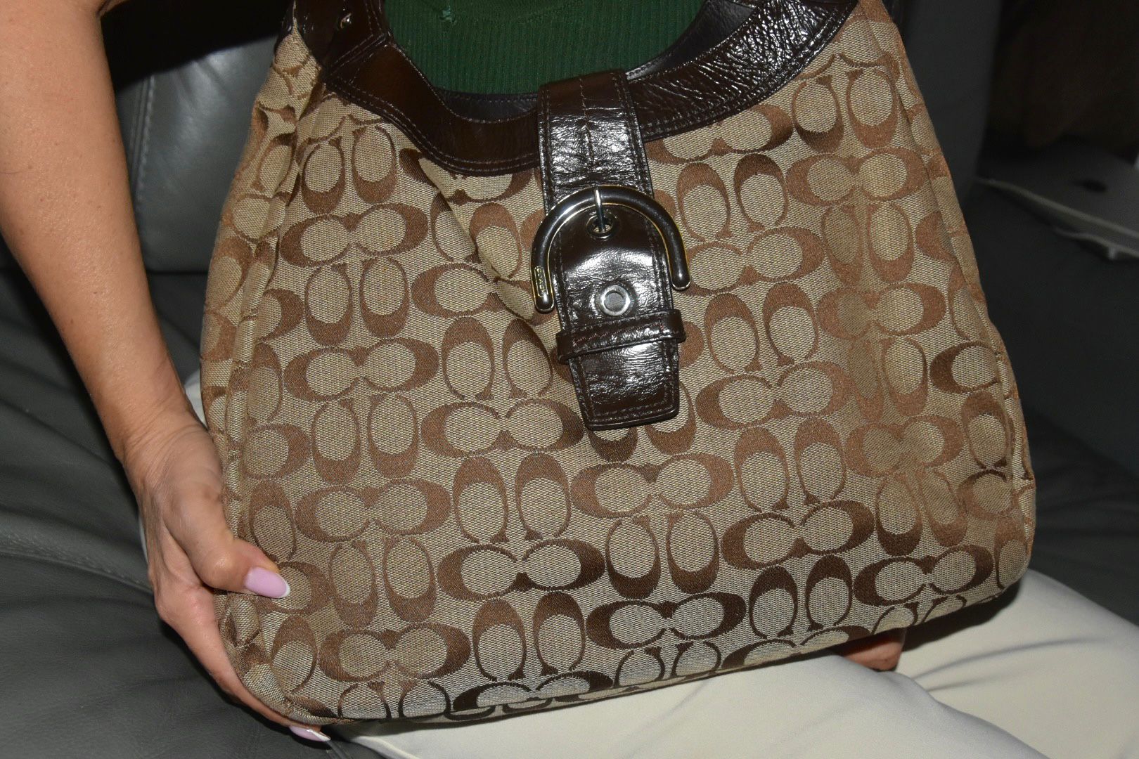 COACH SOHO SIGNATURE HOBO HANDBAG